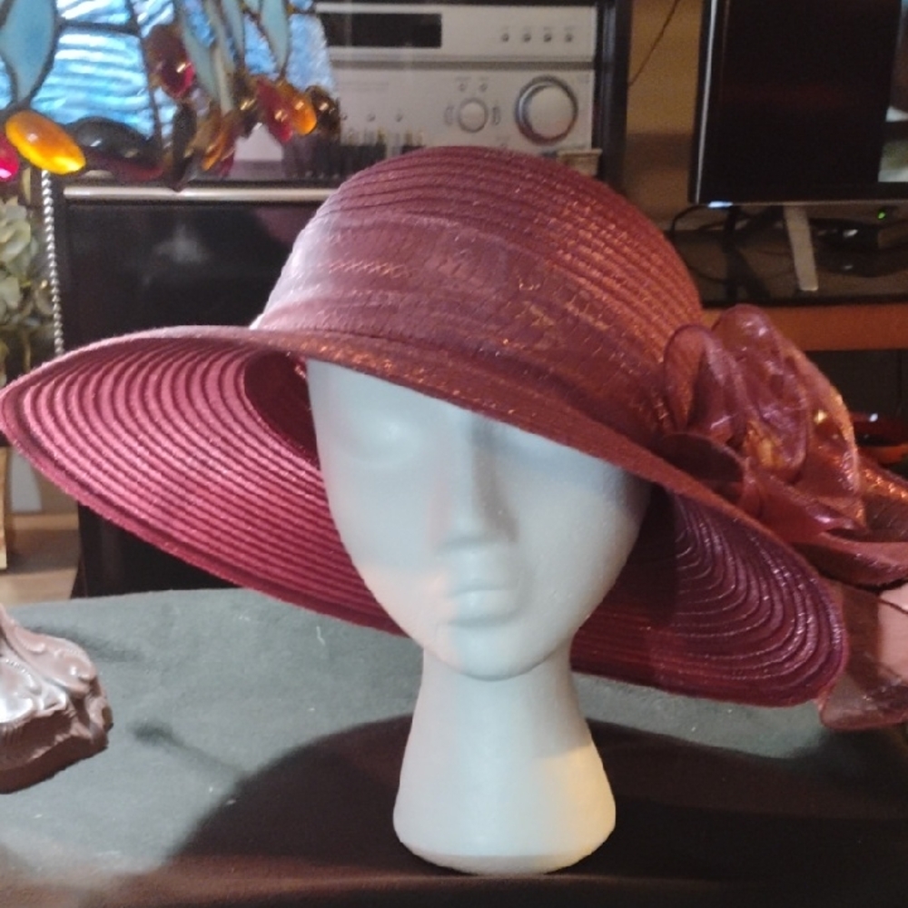 Chic Maroon Women's Hat with Floral Accent